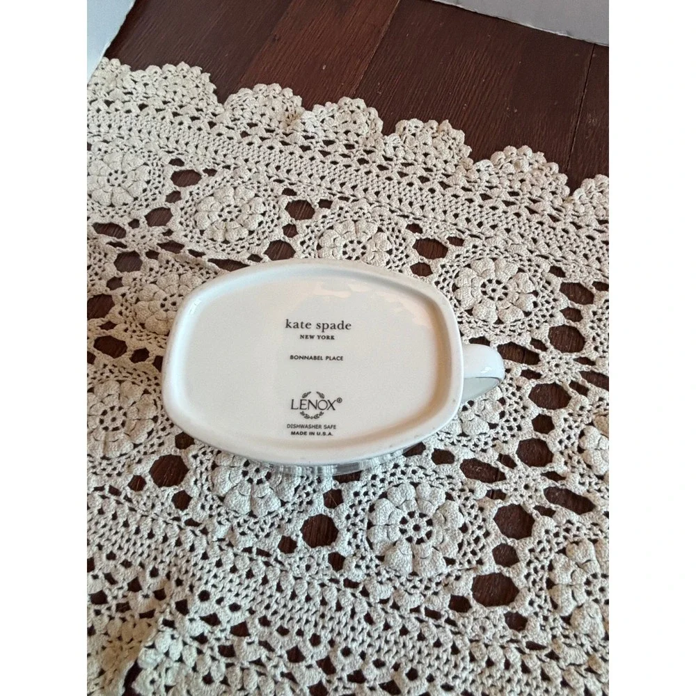 Kate‎ Spade New York Lenox Bonnabel Place Creamer White Paisley Silver Trim USA